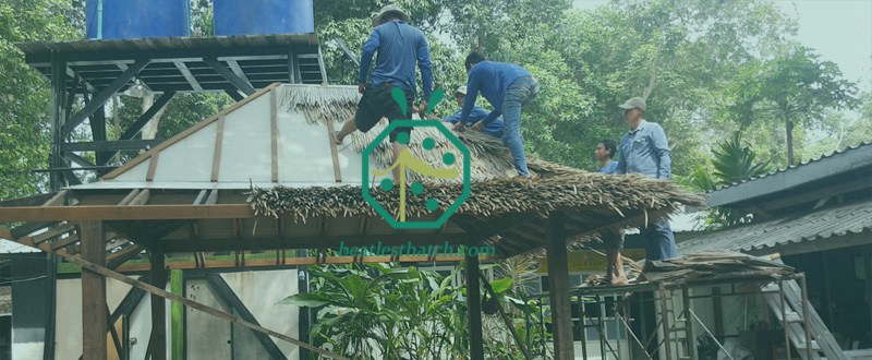 Fake thatch roof installation for gazebo construction