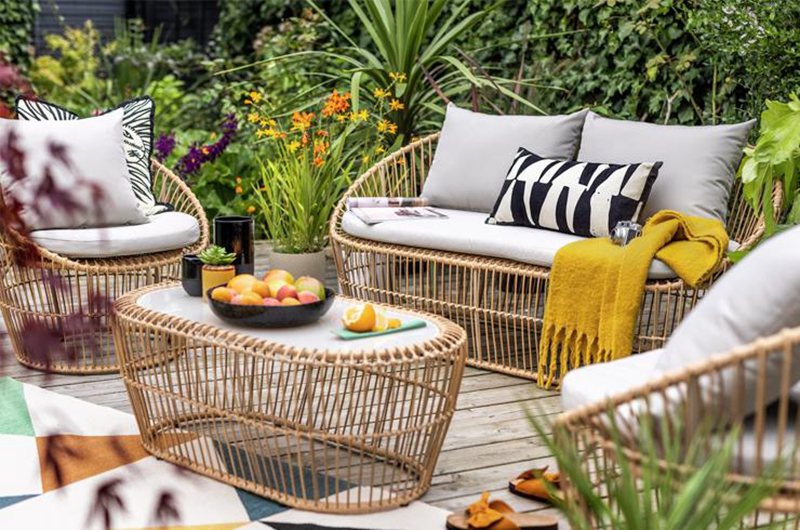 Rattan furnitures for your tiki bar decoration Rattan furnitures for your tiki bar decoration