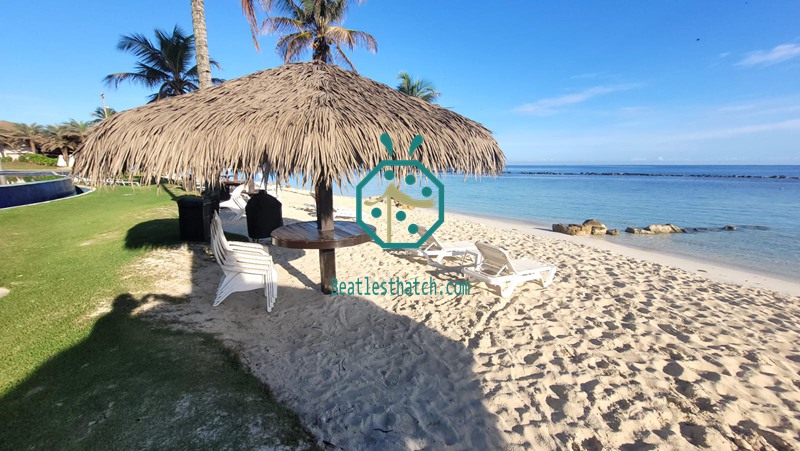 Plastic banana thatch roofing materials for waterfront park pavilion building