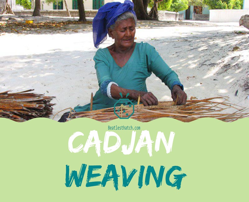 Maldives Fangi Vinum Thatched Roof Tile Weaving Maldives Fangi Vinum Thatched Roof Tile Weaving
