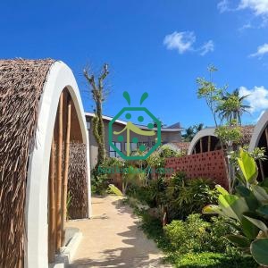 Rustic Artificial Kajan Thatch Covering for Country Cottages & Huts