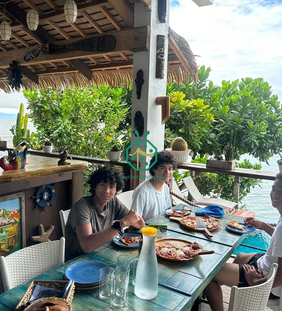 Faux Palm Tree Leaf Roof for Puerto Galera in Mindoro Island